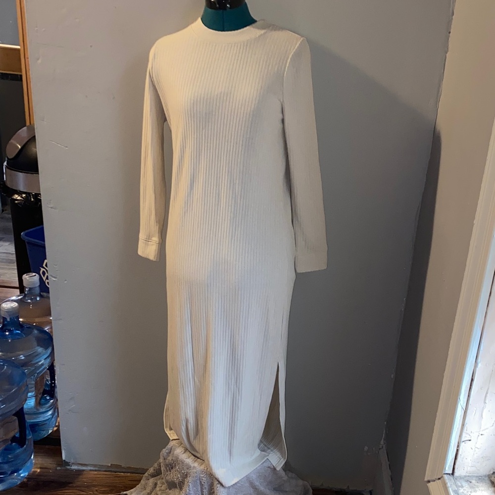 Old Navy Cream Long Sleeve Dress